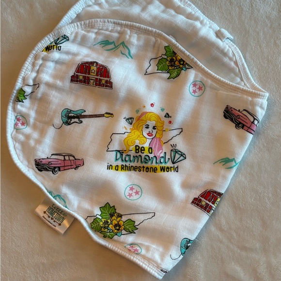 Little Hometown Tennessee Dolly Parton Swaddle Blanket Burp Cloth Set - Picture 4 of 11